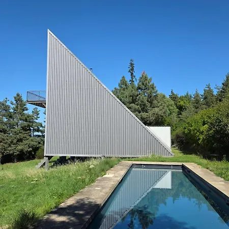 Maison Triangle Bed & Breakfast